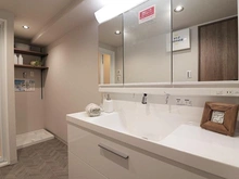 【兵庫県/神戸市東灘区本山南町】グラン・フェルティ本山 洗面室