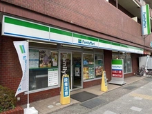 【兵庫県/神戸市灘区桜口町】ルジェンテ・リベル六甲道 ファミリーマート灘桜口店（現地より約190m）