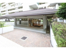 【兵庫県/神戸市東灘区向洋町中】RICウエストコート4番街 西棟3番館 アプローチ