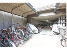 【兵庫県/神戸市東灘区魚崎南町】コスモシティ住吉川公園 駐輪場