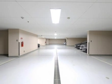 【兵庫県/芦屋市三条南町】芦屋三条南アーバンライフ 駐車場