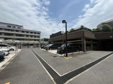 【兵庫県/神戸市東灘区魚崎西町】モンセーヌ住吉川公園 1番館 駐車場