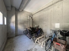 【兵庫県/神戸市灘区新在家南町】カサベラ新在家ツインズ I号館 駐輪場
