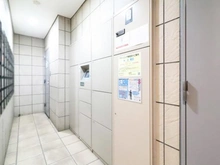 【東京都/足立区千住曙町】ジェイパーク北千住モナクレイス 宅配BOX