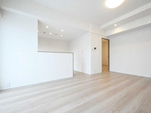 【東京都/足立区千住関屋町】レックス北千住 リビング