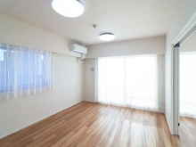 【東京都/足立区千住緑町】コスモプレイスグラシエ リビング