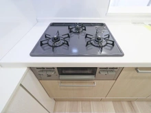 【東京都/足立区東和】ソフトタウン綾瀬 キッチン：三口コンロ