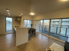 【東京都/荒川区南千住】東京フロンティアシティアーバンフォートイーストブロック リビング：※家具・調度品等は販売価格に含まれておりません