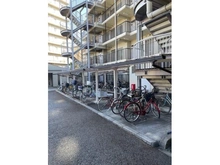 【埼玉県/草加市谷塚】ベルシャトウ谷塚 駐輪場