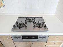 【東京都/足立区花畑】ライオンズマンション竹の塚第6 キッチン：三口コンロ