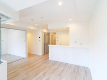 【東京都/足立区神明】グリーンパーク21綾瀬 リビング：左奥：洋室