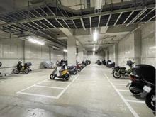 【東京都/足立区梅田】リライズガーデン西新井 スカイレジデンス バイク置場