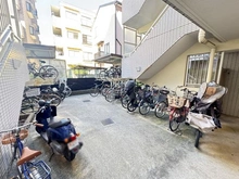 【東京都/江戸川区西葛西】ヴェルビュ西葛西 駐輪場