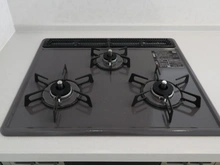 【千葉県/浦安市日の出】アールフォーラム新浦安 C棟 キッチン：三口コンロ