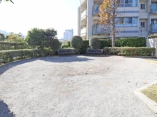 【千葉県/浦安市日の出】アールフォーラム新浦安 C棟 敷地内