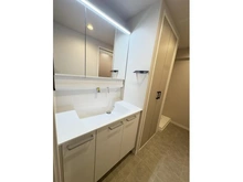 【千葉県/浦安市日の出】フォーラム海風の街 6号棟 洗面所