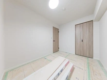 【千葉県/浦安市東野】モア・ステージ新浦安 洋室：リフォーム中