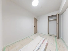 【千葉県/浦安市東野】モア・ステージ新浦安 洋室：リフォーム中