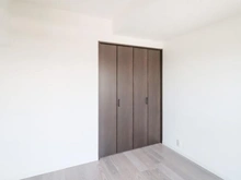 【東京都/江戸川区清新町】清新北ハイツ 5号棟 洋室