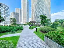 【東京都/江東区東雲】W Comfort Towers West 敷地内