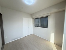 【東京都/江戸川区西葛西】グリーンホームズステーシア 洋室