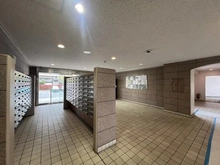 【千葉県/浦安市富岡】サンコーポ浦安 F棟 エントランス