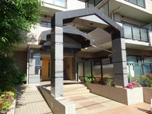 【埼玉県/朝霞市栄町】クリオ朝霞弐番館 エントランス