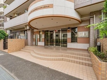 【埼玉県/さいたま市南区鹿手袋】ライオンズマンション武蔵浦和ガーデン エントランス