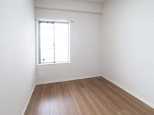 【埼玉県/志木市幸町】コスモ志木ホワイトコート 洋室