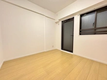 【埼玉県/さいたま市南区鹿手袋】ライオンズステーションプラザ中浦和別所沼公園 サービスルーム（納戸）