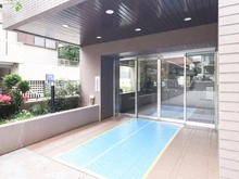 【埼玉県/さいたま市緑区東浦和】コスモ東浦和 エントランス
