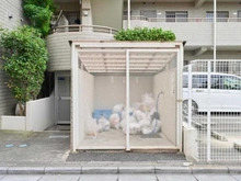 【埼玉県/さいたま市南区内谷】ソルシェ武蔵浦和 共用部：ゴミ置場