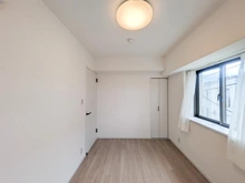 【埼玉県/さいたま市南区内谷】ソルシェ武蔵浦和 洋室