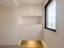 【埼玉県/さいたま市南区内谷】ソルシェ武蔵浦和 玄関：シューボックス