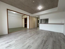 【埼玉県/さいたま市南区内谷】ゼファー武蔵浦和グランリブス リビング