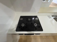 【埼玉県/戸田市大字新曽】セントラルコート戸田アペリオ キッチン：三口コンロ