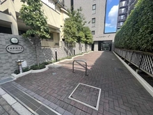 【埼玉県/さいたま市南区白幡】ゼファー武蔵浦和 アプローチ