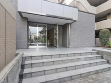 【埼玉県/戸田市南町】コスモ戸田公園リバーシティイースト エントランス