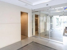 【埼玉県/戸田市南町】コスモ戸田公園リバーシティイースト エントランス