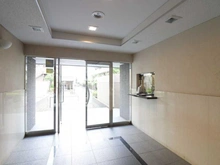 【埼玉県/戸田市南町】コスモ戸田公園リバーシティイースト エントランス