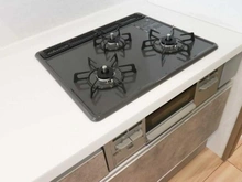 【埼玉県/戸田市南町】ハイラーク戸田公園 キッチン：ガスコンロ