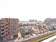 【埼玉県/戸田市南町】ハイラーク戸田公園 バルコニー