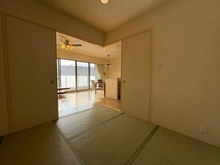 【埼玉県/朝霞市泉水】スカイヒルズ メイツ朝霞台 和室：家具調度品は価格に含まれません。