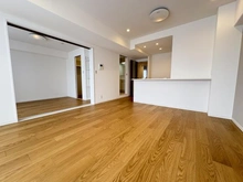 【埼玉県/さいたま市緑区東浦和】コスモ東浦和 LDK：奥：洋室