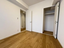 【埼玉県/さいたま市緑区東浦和】コスモ東浦和 洋室