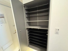 【埼玉県/さいたま市緑区東浦和】コスモ東浦和 収納