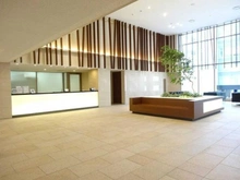 【埼玉県/さいたま市南区沼影】武蔵浦和SKY＆GARDEN C棟 エントランス