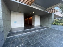 【埼玉県/さいたま市南区別所】ミューズシティ　ザ　ファーストタワー アプローチ