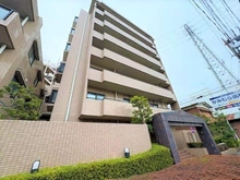 【埼玉県/越谷市瓦曽根】ライフピア南越谷II 外観