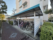 【埼玉県/さいたま市南区沼影】エステート浦和 3号棟 駐輪場